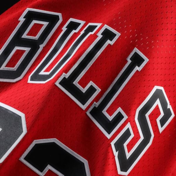 Scottie Pippen Chicago Bulls Mitchell & Ness 1997-98 Hardwood Classics Swingman Jersey - Red